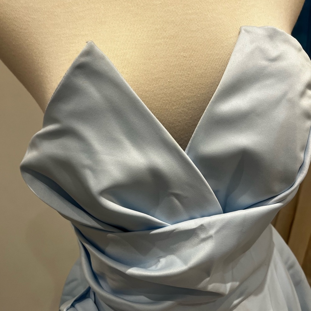 Elegant Light Blue Strapless Dress